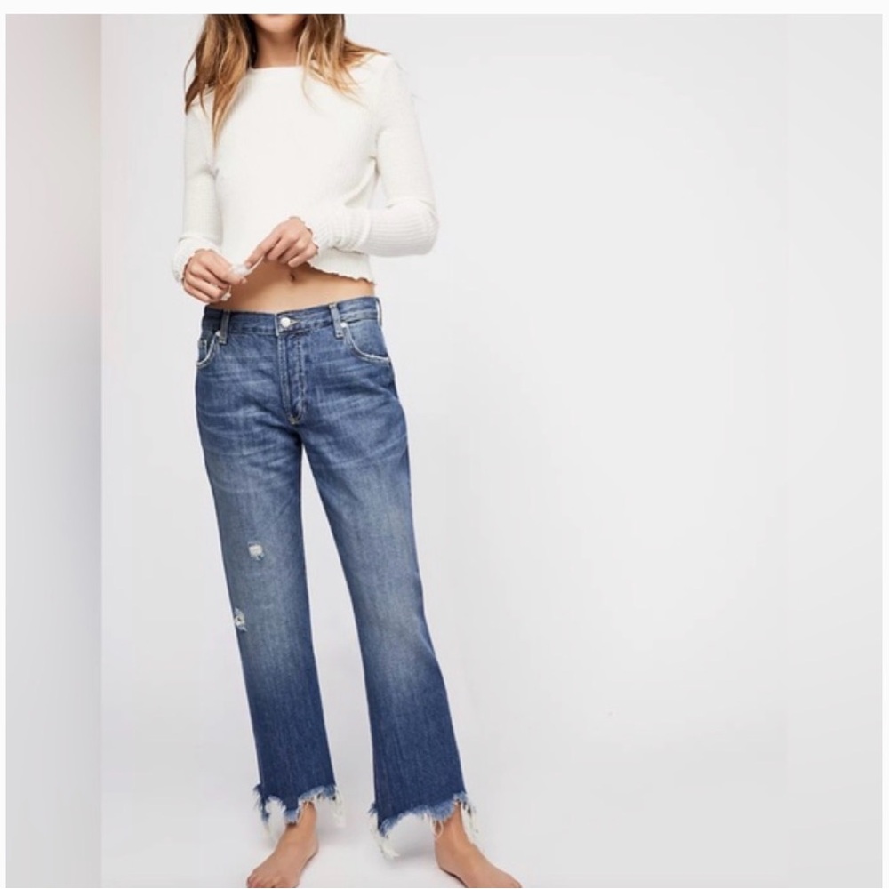 Free People Maggie MidRise Straight distressed Button Fly Raw Hem Ankle Jeans 25